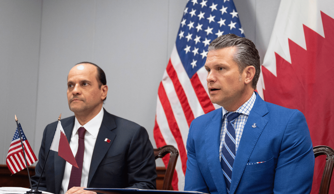 Secretary of War Pete Hegseth and Qatari Minister of Defene Saoud bin Abdulrahman Al Thani